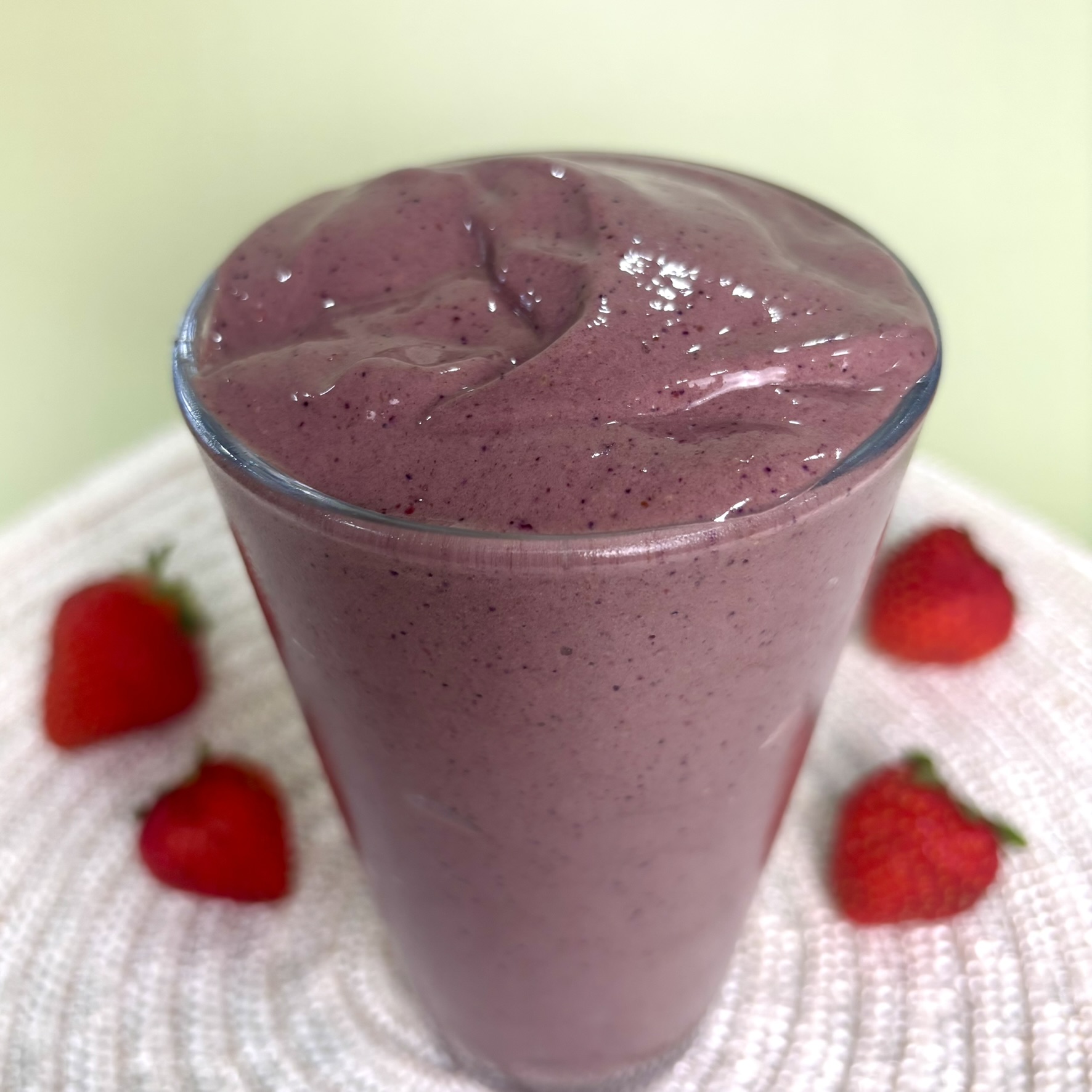 Chocolate Berry Protein Smoothie